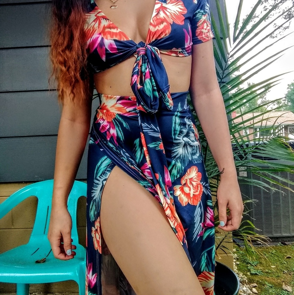 Two Piece Tie-Front Floral Set
